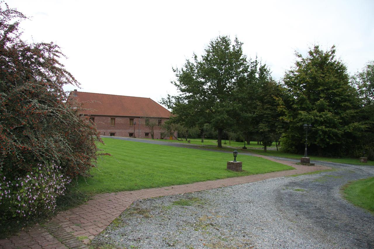 Hotel Les Charmilles De Mormal Landrecies Exterior photo